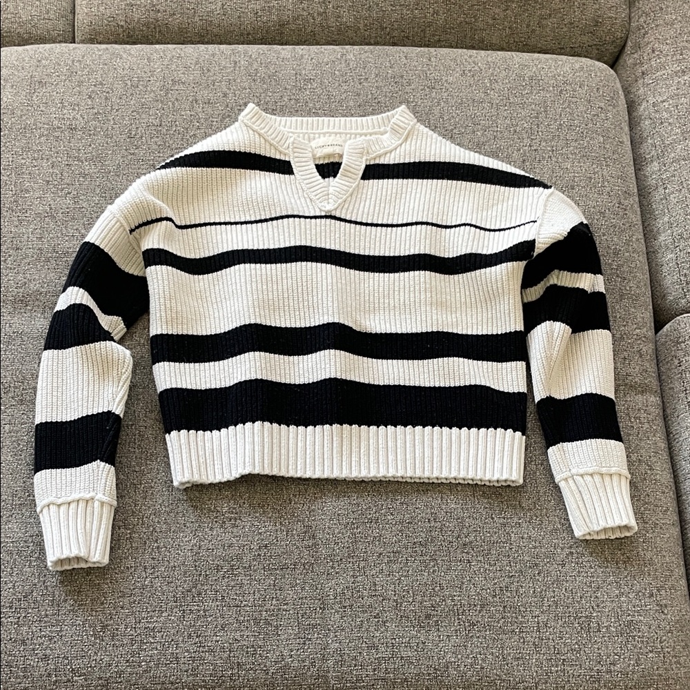 Lucky Brand Chunky Black and White V-Neck Sweater